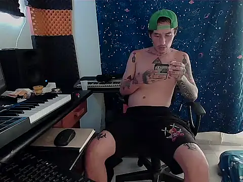 Snapshot of patrik_tattoo_ chatting on 03-02-25, 06:08 patrik tattoo online show from 03-02-25, 06:08