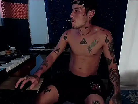 Snapshot of patrik_tattoo_ chatting on 03-04-25, 10:27 patrik tattoo online show from 03-04-25, 10:27