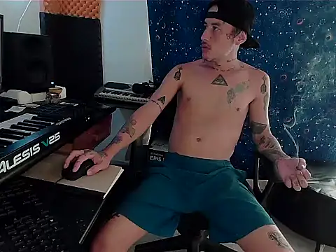 Snapshot of patrik_tattoo_ chatting on 03-12-25, 04:02 patrik tattoo online show from 03-12-25, 04:02