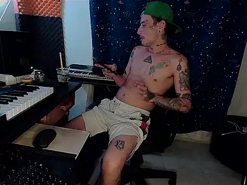 Snapshot of patrik_tattoo_ chatting on 03-23-25, 01:53 patrik tattoo online show from 03-23-25, 01:53