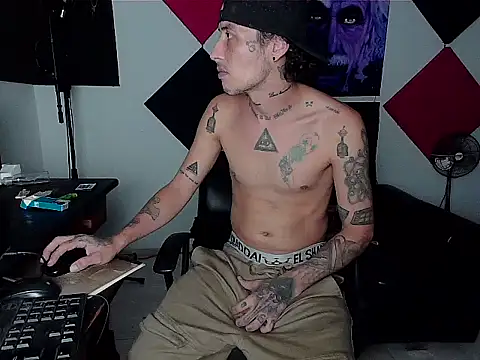 Snapshot of patrik_tattoo_ chatting on 09-30-25, 05:01 patrik tattoo online show from 09-30-25, 05:01