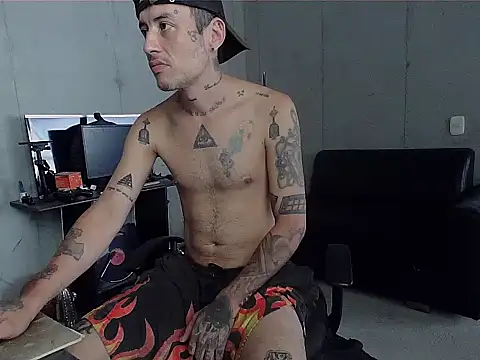 patrik tattoo  online show from 03-22-26, 06:11