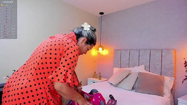 tutu milf online show from 03-03-25, 07:06