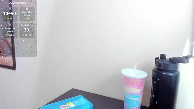 tutu milf online show from 10-27-25, 07:07