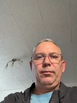 Snapshot of Vostalpine chatting on 01-12-26, 10:31 Vostalpine online show from 01-12-26, 10:31