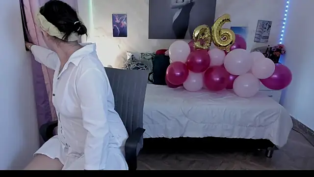 alinabozz1 online show from 03-29-26, 01:38