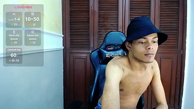 Snapshot of rose_Skinny_ chatting on 09-19-25, 08:42 rose Skinny online show from 09-19-25, 08:42