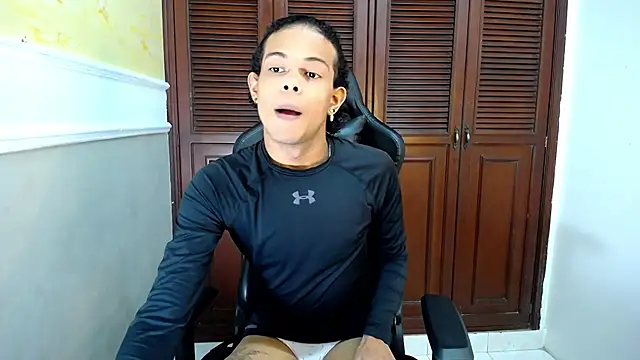 Snapshot of rose_Skinny_ chatting on 10-07-25, 12:41 rose Skinny online show from 10-07-25, 12:41