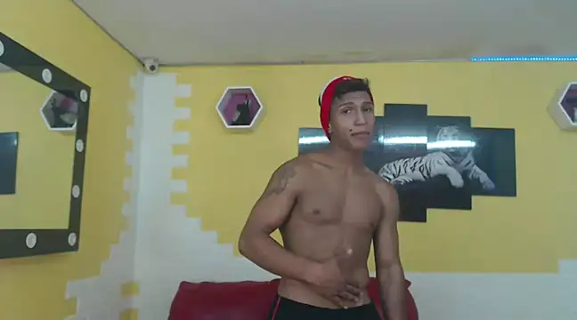 mau elixxx online show from 12-25-24, 10:27