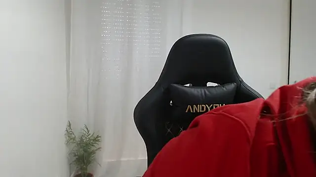 Snapshot of Genesisgems11_ chatting on 02-24-25, 08:17 Genesisgems11 online show from 02-24-25, 08:17