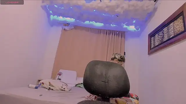 Lauu G online show from 01-10-25, 03:29