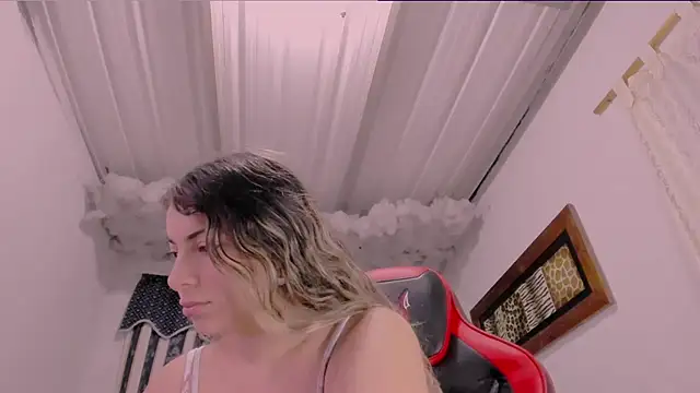 Lauu G online show from 09-18-25, 09:33