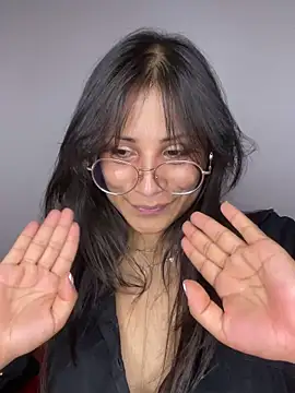 Snapshot of Jade_Zephyra chatting on 02-18-25, 02:59 Jade Zephyra online show from 02-18-25, 02:59