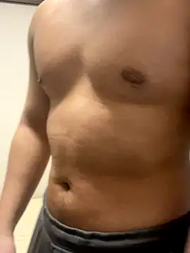 YU-KI00 online show from 12-22-25, 10:23