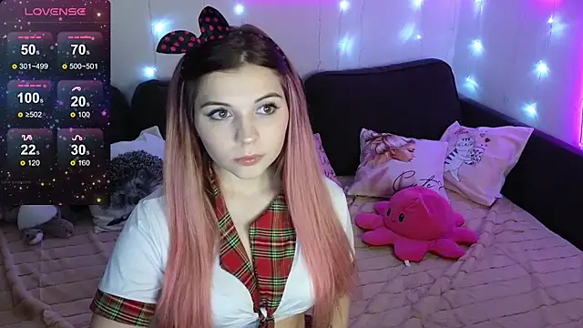 Snapshot of Kate_Legend chatting on 01-18-25, 01:08 Kate Legend online show from 01-18-25, 01:08