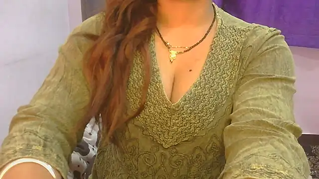 Snapshot of cutie-taara chatting on 12-18-25, 04:29 cutie-taara online show from 12-18-25, 04:29