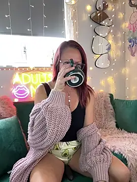 Snapshot of MelodyRoseUk chatting on 09-13-25, 02:06 MelodyRoseUk online show from 09-13-25, 02:06