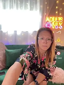 Snapshot of MelodyRoseUk chatting on 05-29-26, 12:47 MelodyRoseUk online show from 05-29-26, 12:47