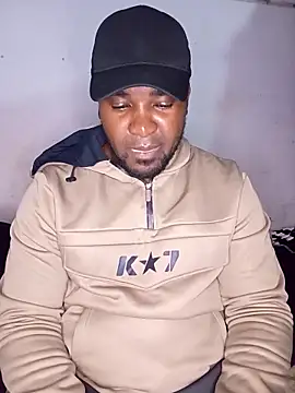 Snapshot of Champs303@xh chatting on 10-21-25, 09:04 Champs303xh online show from 10-21-25, 09:04