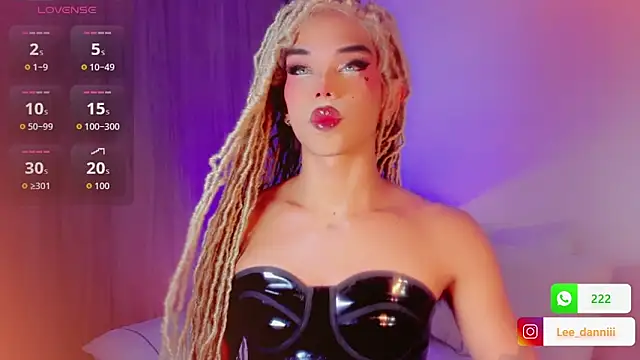 DanniLee  online show from 03-19-26, 07:07