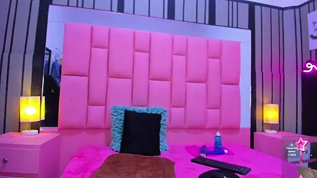 Brithanyslim online show from 12-30-24, 08:04