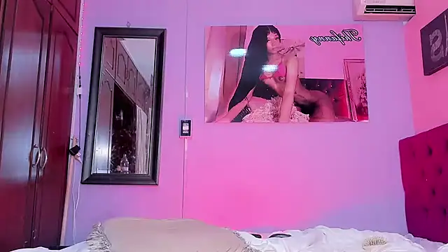 Snapshot of thifanny_black chatting on 02-26-25, 12:58 thifanny black online show from 02-26-25, 12:58