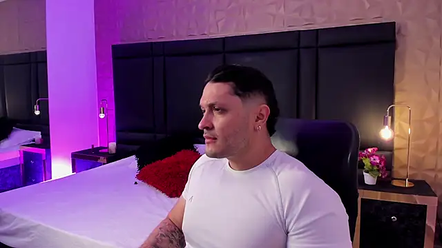 JossAckland online show from 02-11-25, 11:43