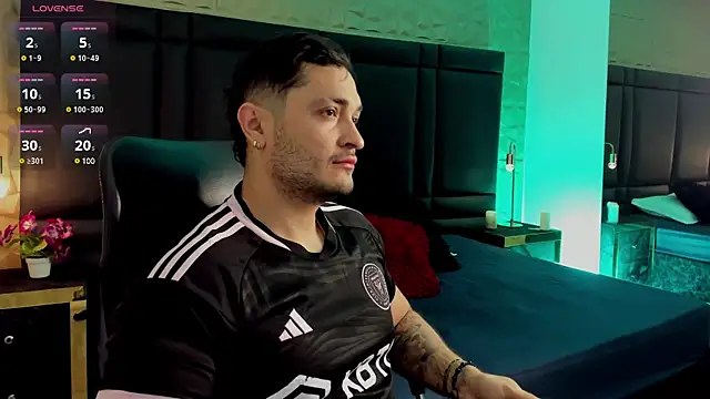 JossAckland online show from 02-19-25, 11:49