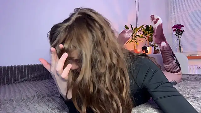 PaulaPratt online show from 11-21-25, 05:50