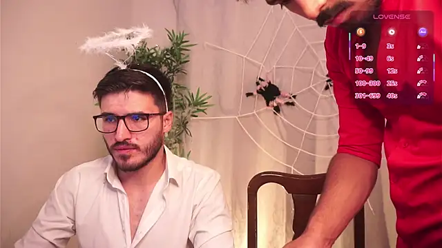 Snapshot of Tony_Wylie chatting on 10-29-25, 10:22 Tony Wylie online show from 10-29-25, 10:22