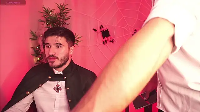 Snapshot of Tony_Wylie chatting on 10-30-25, 10:32 Tony Wylie online show from 10-30-25, 10:32