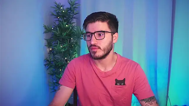 Snapshot of Tony_Wylie chatting on 11-06-25, 09:43 Tony Wylie online show from 11-06-25, 09:43