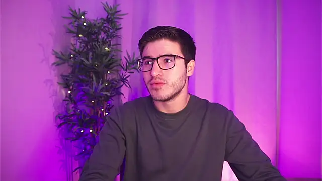 Snapshot of Tony_Wylie chatting on 11-20-25, 11:32 Tony Wylie online show from 11-20-25, 11:32