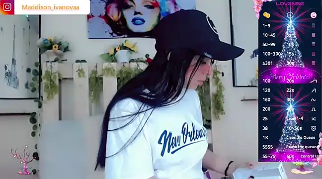 Snapshot of Madisson_Ivanova chatting on 12-07-24, 02:57 Madisson Ivanova online show from 12-07-24, 02:57