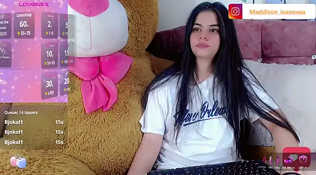 Snapshot of Madisson_Ivanova chatting on 01-15-25, 11:00 Madisson Ivanova online show from 01-15-25, 11:00