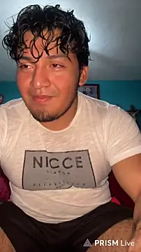 Snapshot of YoElMasHot chatting on 02-15-26, 01:24 YoElMasHot online show from 02-15-26, 01:24