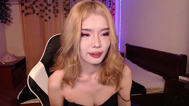 Velvetsky 1 online show from 01-15-25, 06:08