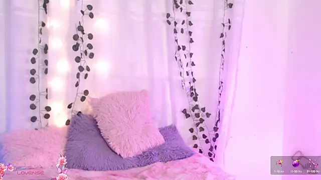 centaurigirl online show from 01-10-25, 01:53