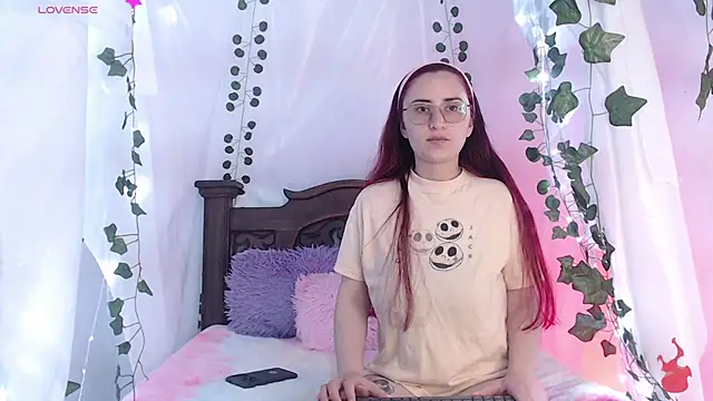 centaurigirl online show from 03-10-25, 02:16