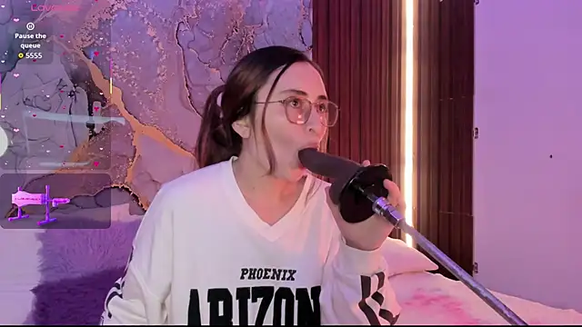 centaurigirl online show from 12-05-25, 04:54