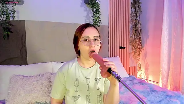 centaurigirl online show from 03-15-26, 11:00