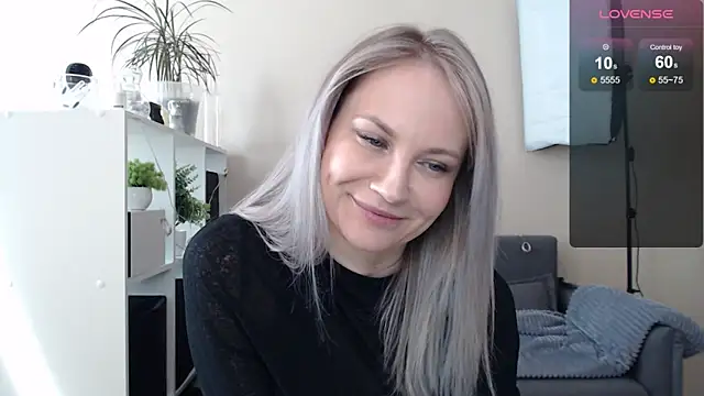 Sunny bunny6 online show from 12-20-24, 06:08