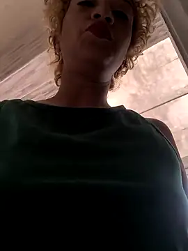 Amaliu  online show from 12-18-25, 02:45