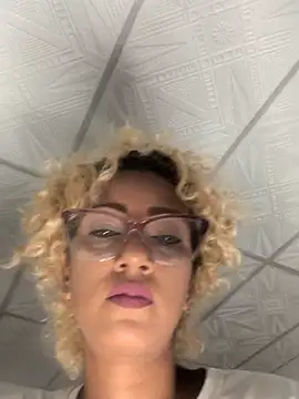 Amaliu  online show from 03-25-26, 01:17