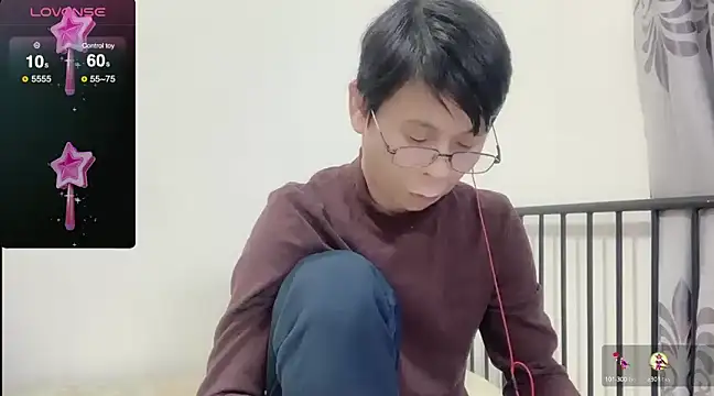 Snapshot of TGH521 chatting on 12-28-24, 03:48 TGH521 online show from 12-28-24, 03:48