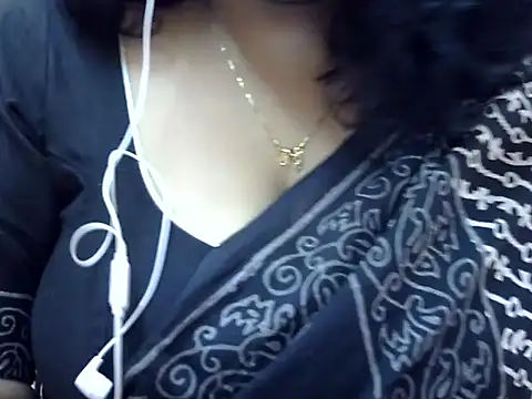 Snapshot of Riya_riyaa chatting on 12-19-24, 06:23 Riya riyaa online show from 12-19-24, 06:23