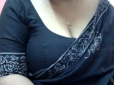Snapshot of Riya_riyaa chatting on 12-19-24, 09:51 Riya riyaa online show from 12-19-24, 09:51
