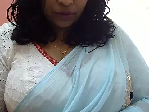 Snapshot of Riya_riyaa chatting on 12-22-24, 07:11 Riya riyaa online show from 12-22-24, 07:11