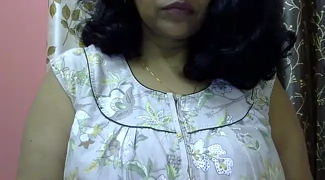 Snapshot of Riya_riyaa chatting on 01-02-25, 04:24 Riya riyaa online show from 01-02-25, 04:24