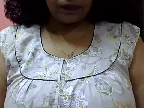 Snapshot of Riya_riyaa chatting on 01-29-25, 03:47 Riya riyaa online show from 01-29-25, 03:47